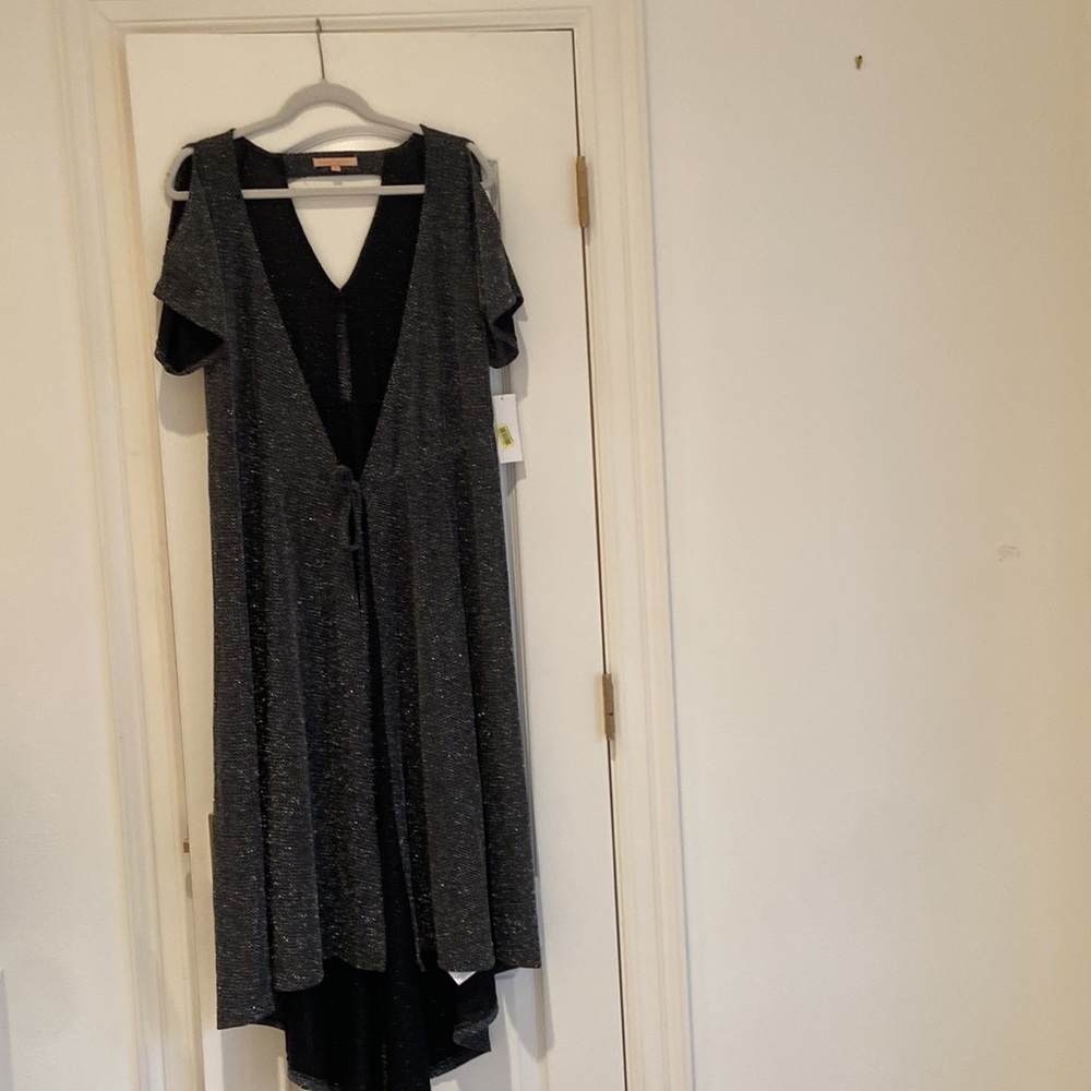 Gibson latimer long dark charcoal shimmery  tie front dress slits on the sleeves